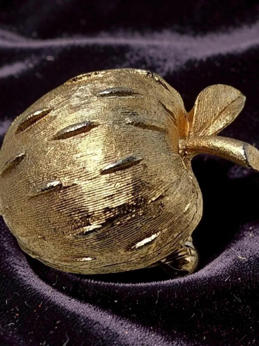 vintage napier gold tone teachers apple brooch